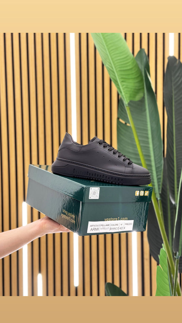 Armi Total Black